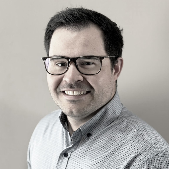 Riley Smith, P.Eng., FS Eng (TÜV Rheinland)